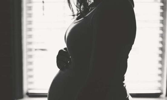 妊娠期间与COVID-19相关的炎症标志物可能预示着长期的不利影响
