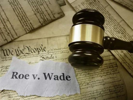 最高法院将推翻罗伊诉韦德案，泄露的草案意见显示