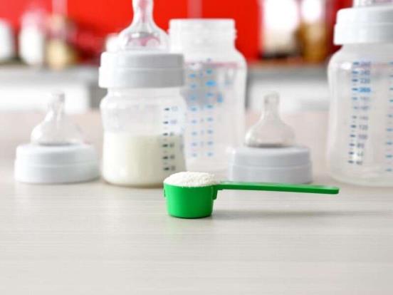 美国婴儿配方奶粉短缺问题更加严重