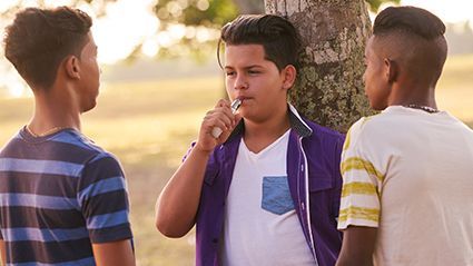 青少年滥用大麻的几率是成年人的三倍