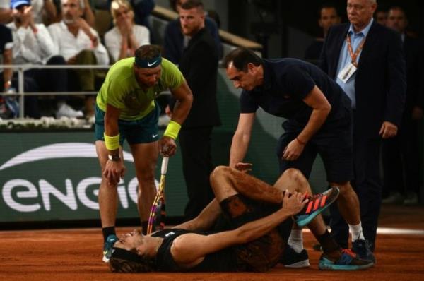 Alexander Zverev had to retire against Rafael Nadal after rolling his ankle