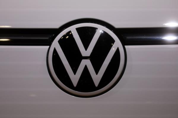 VW logo at 2022 New York Internatio<em></em>nal Auto Show