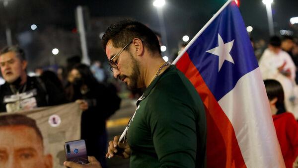 智利强烈反对激进的新宪法，总统给了智利一个打击